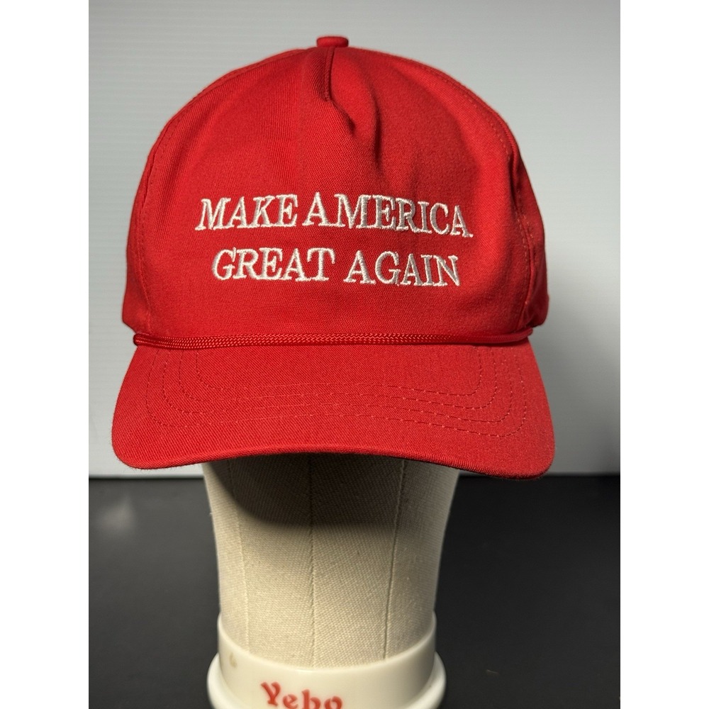 MAGA Make America Great Again Hat Cap SnapBack Donald Trump Cali Fame Red Rope